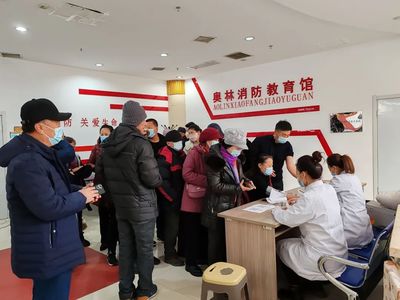 愛(ài)心義診進(jìn)社區(qū)，居民健康有